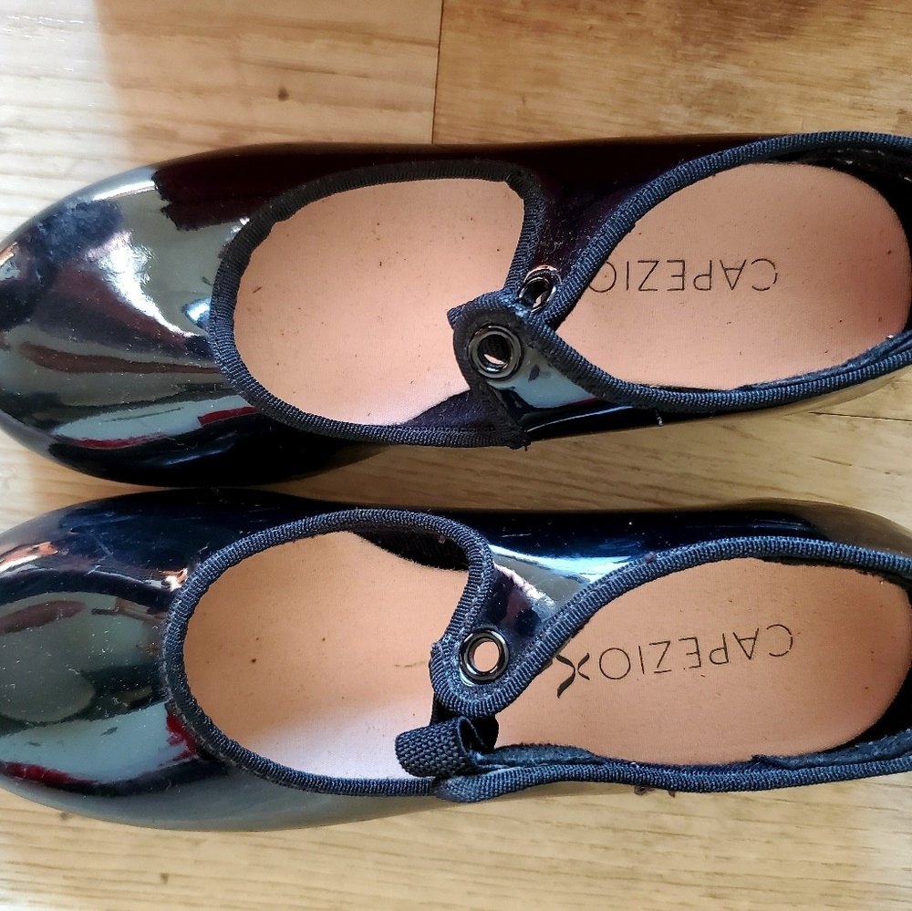 Girls tap shoes